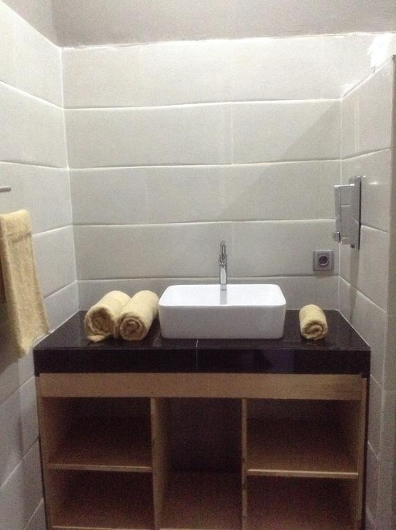 Rasti Homestay Kuta  ภายนอก รูปภาพ